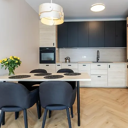 Manufaktura Z Miejscem Parkingowym * Łódź